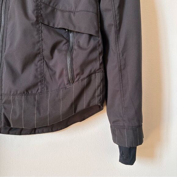 Lululemon Spring Forward Jacket in Sea Stripe Reflective Black Size 2 - Picture 5 of 9